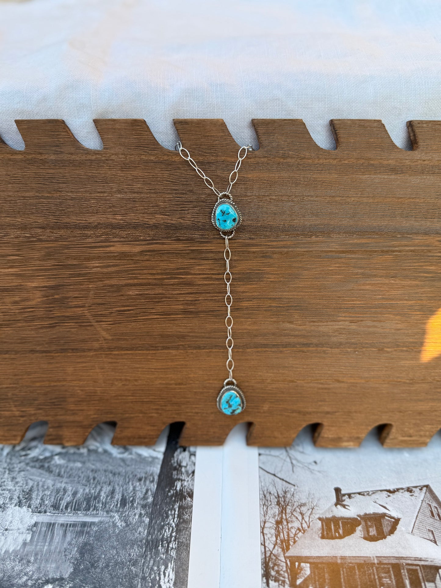 Dainty Kingman Lariat