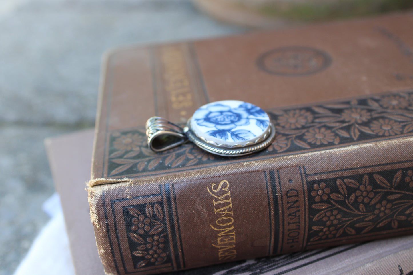 Flower Pendant